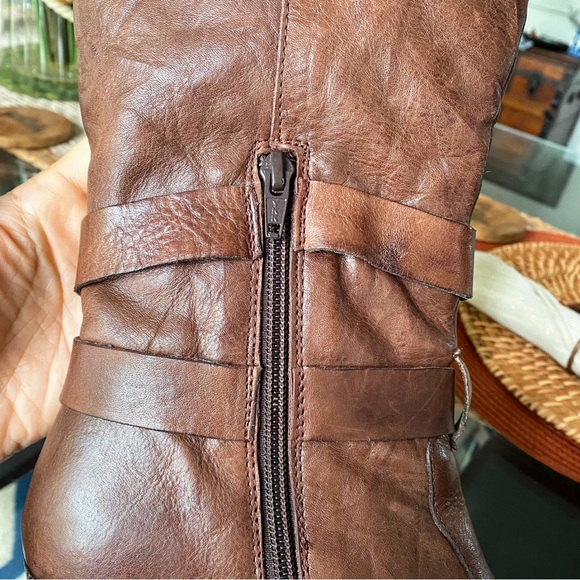 👢 LANQIER BROWN EDGY BUCKLE CHUNKY HEEL BOOTIES! - Picture 9 of 16